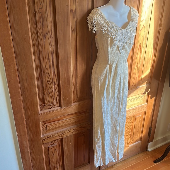 Vintage Lace Neckline Floor Length Gunne Sax Jessica McClintock Dress - Picture 3 of 12